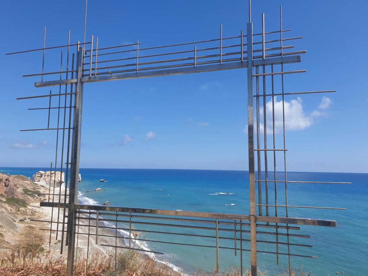 Kings Avenue - Natalia'S Apt Πάφος Εξωτερικό φωτογραφία